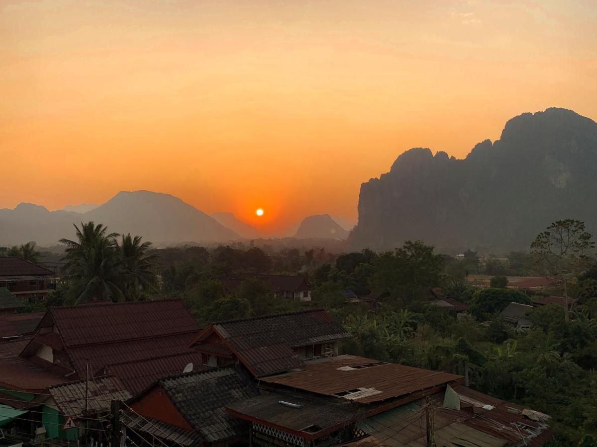 Bountang Mountain View Riverside Hotel Vang Vieng Eksteriør bilde