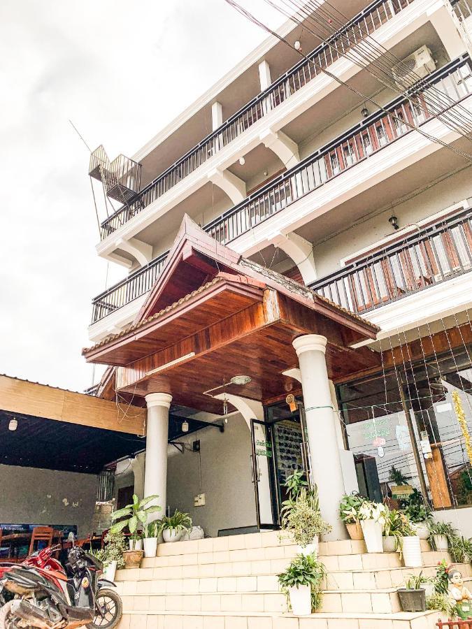 Bountang Mountain View Riverside Hotel Vang Vieng Eksteriør bilde