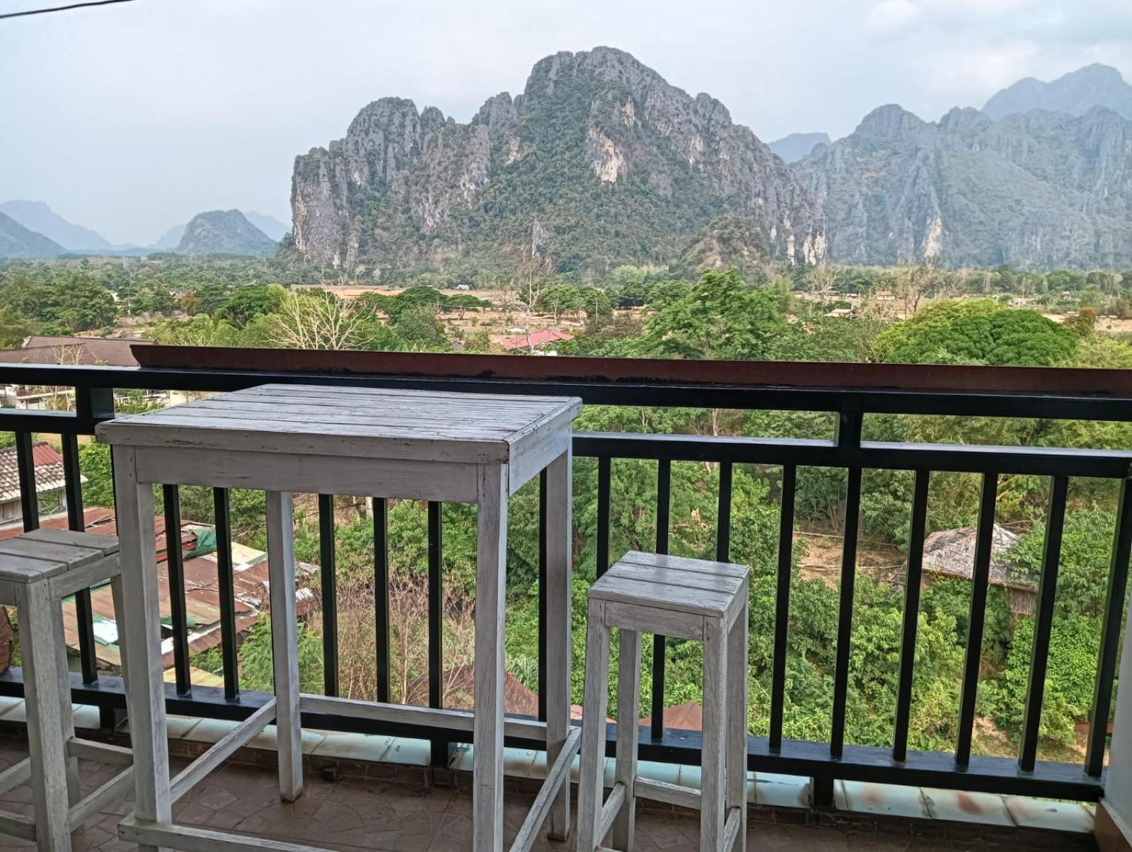Bountang Mountain View Riverside Hotel Vang Vieng Eksteriør bilde